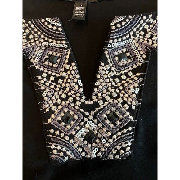 WHBM Embroidered Neckline Pleated Hem V-Neck Black Tank Dress Size 1X - Picture 11 of 12